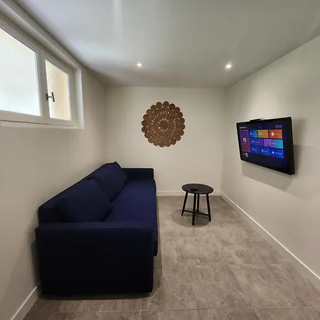 Longsap, Paisible 公寓