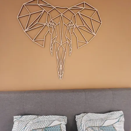 Longsap, Paisible Apartmán *